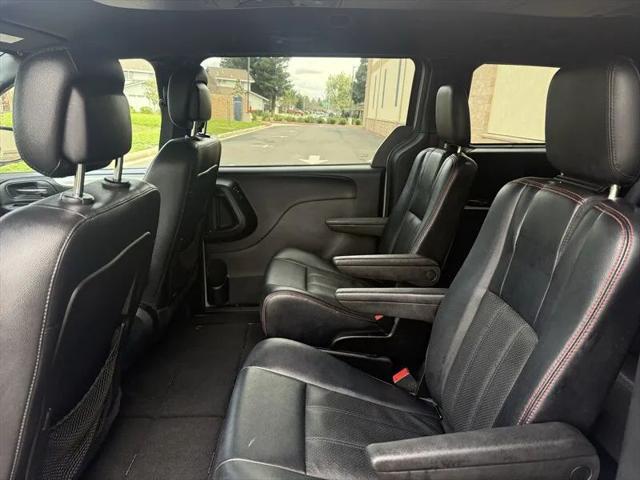 2016 Dodge Grand Caravan R/T