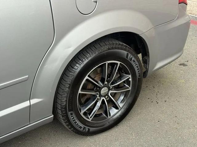 2016 Dodge Grand Caravan R/T