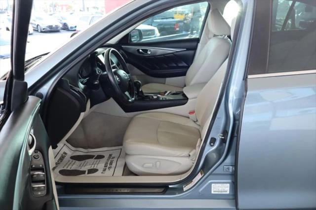 2015 INFINITI Q50 S 3.7