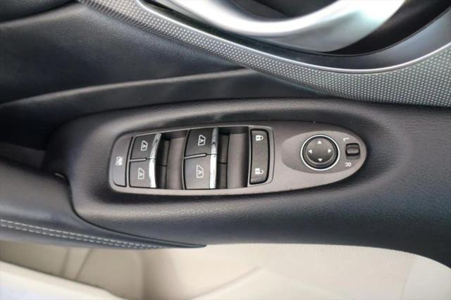 2015 INFINITI Q50 S 3.7