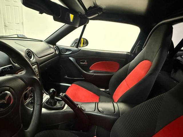 2004 Mazda MX-5 Cloth