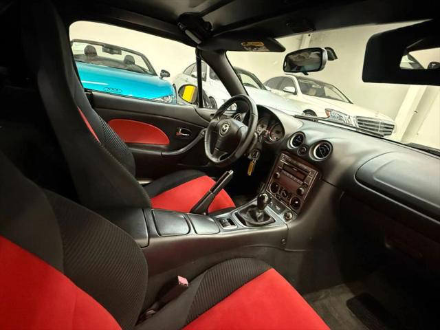 2004 Mazda MX-5 Cloth