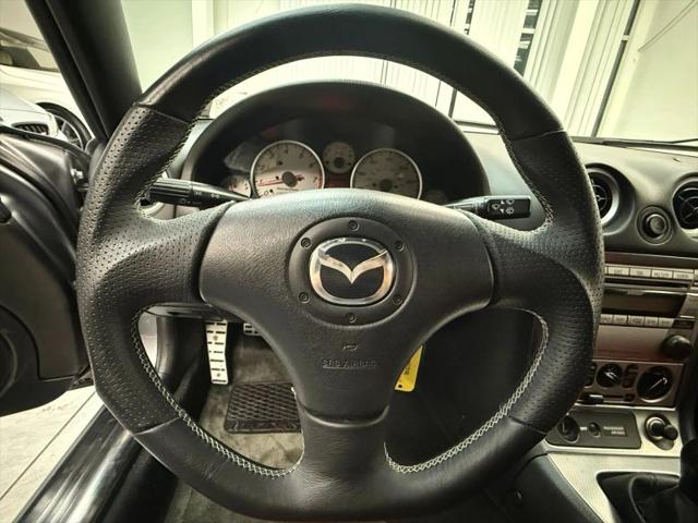 2004 Mazda MX-5 Cloth