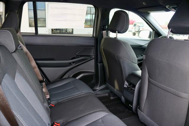 2026 Jeep Cherokee Laredo 4x4