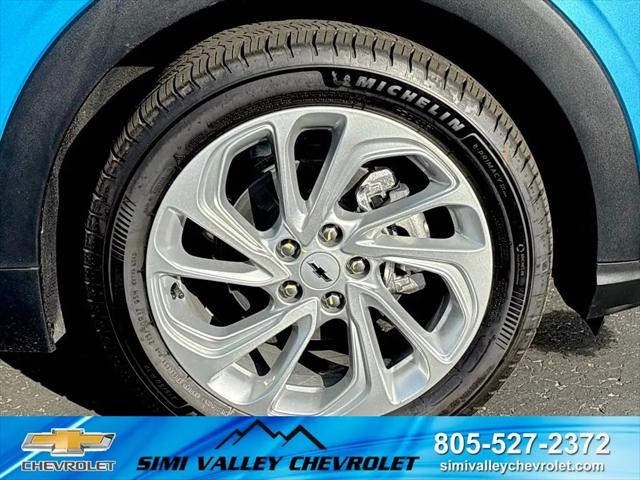 2027 Chevrolet Bolt LT FWD