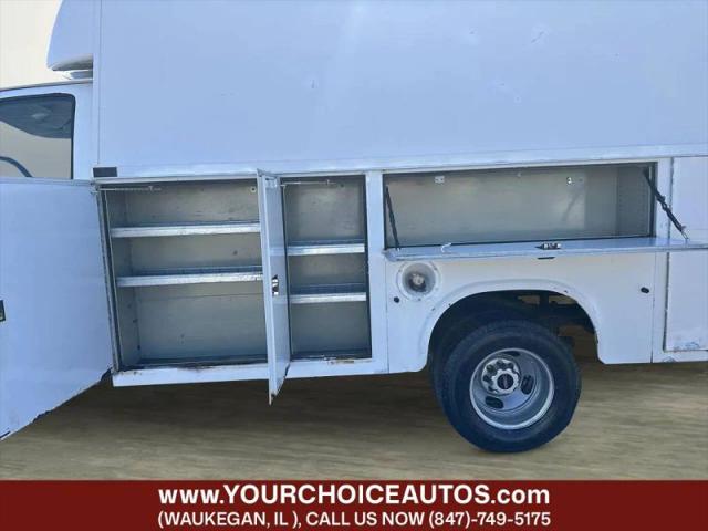 2007 GMC Savana Cutaway Work Van