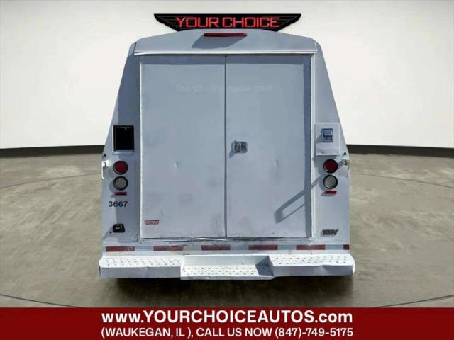 2007 GMC Savana Cutaway Work Van