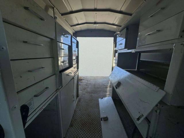 2007 GMC Savana Cutaway Work Van