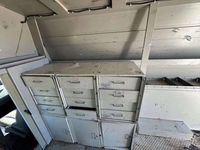 2007 GMC Savana Cutaway Work Van