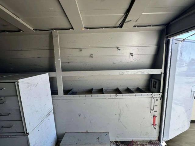 2007 GMC Savana Cutaway Work Van