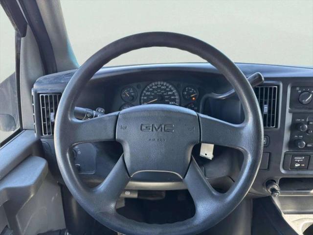 2007 GMC Savana Cutaway Work Van
