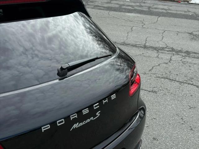 2016 Porsche Macan S
