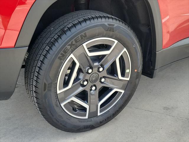 2026 Jeep Cherokee Laredo 4x4
