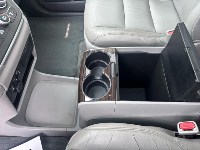 Used 2015 Toyota Sienna For Sale in Wilmington, OH