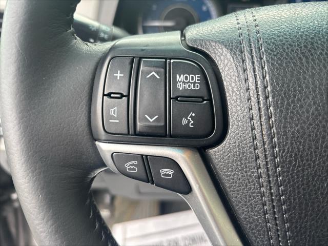 Used 2015 Toyota Sienna For Sale in Wilmington, OH