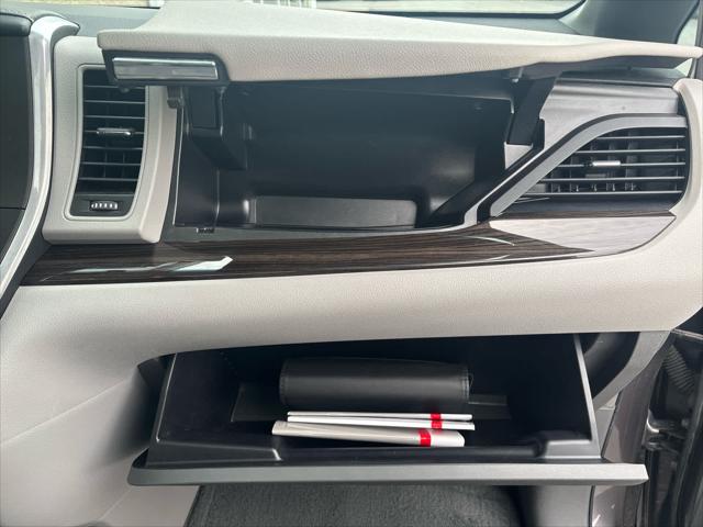 Used 2015 Toyota Sienna For Sale in Wilmington, OH