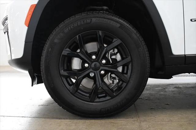 2026 Jeep Grand Cherokee L Altitude 4x4