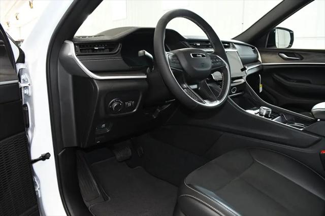 2026 Jeep Grand Cherokee L Altitude 4x4