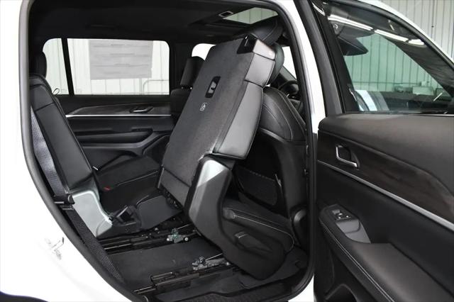 2026 Jeep Grand Cherokee L Altitude 4x4