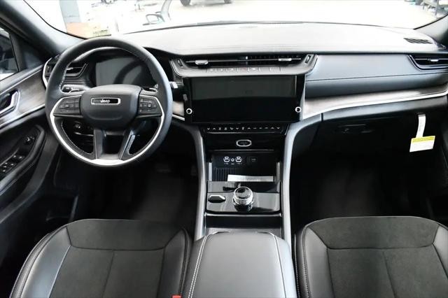 2026 Jeep Grand Cherokee L Altitude 4x4