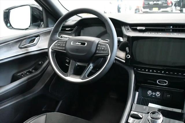 2026 Jeep Grand Cherokee L Altitude 4x4