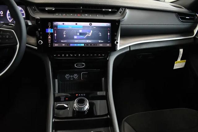 2026 Jeep Grand Cherokee L Altitude 4x4