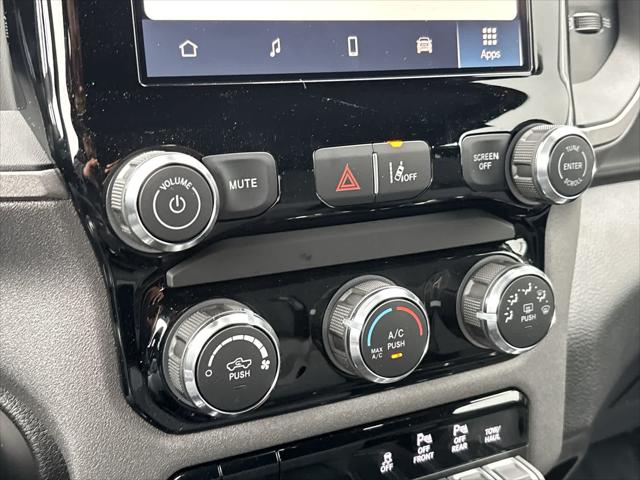 2026 Ram 1500 Express Crew Cab 4x4 57 Box