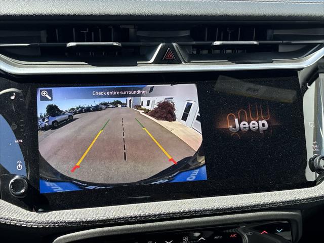 2026 Jeep Cherokee Laredo 4x4