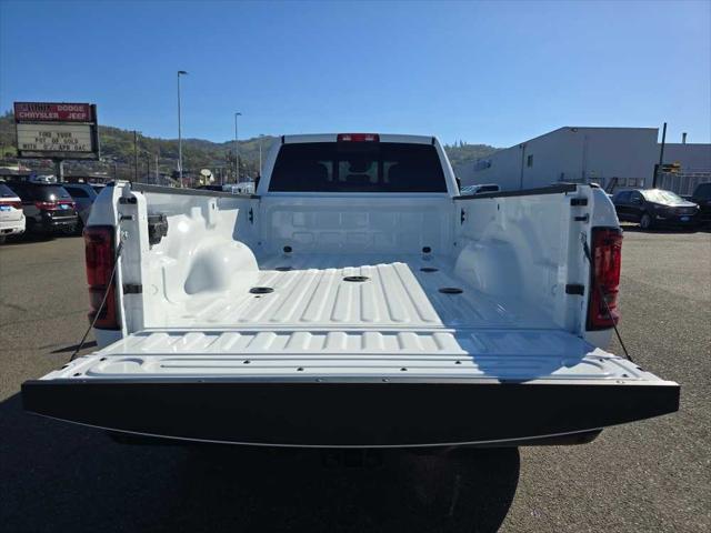 2026 Ram 3500 Tradesman Crew Cab 4x4 8' Box