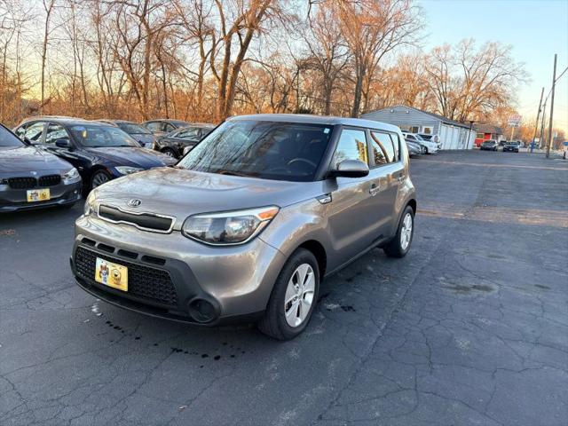 2016 Kia Soul Base for sale in Batavia, IL