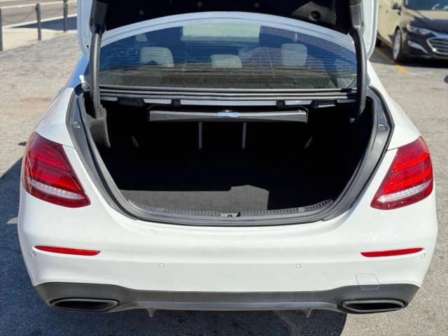 2017 Mercedes-Benz E-CLASS E 300 E 300
