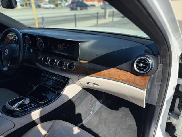 2017 Mercedes-Benz E-CLASS E 300 E 300