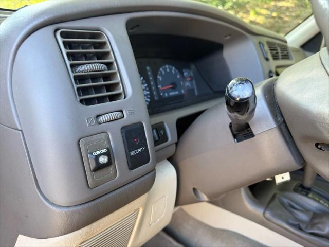 2000 Mitsubishi Montero Sport XLS