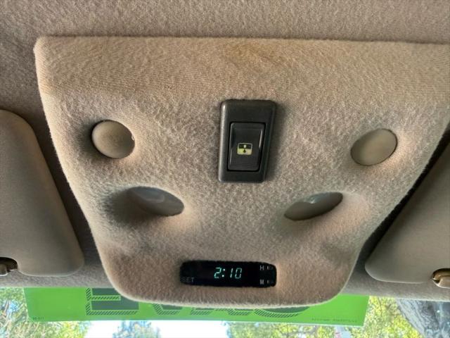 2000 Mitsubishi Montero Sport XLS
