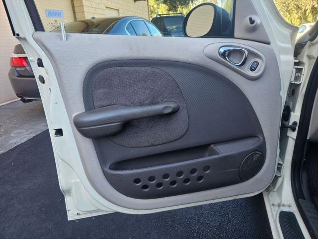 2004 Chrysler PT Cruiser Base