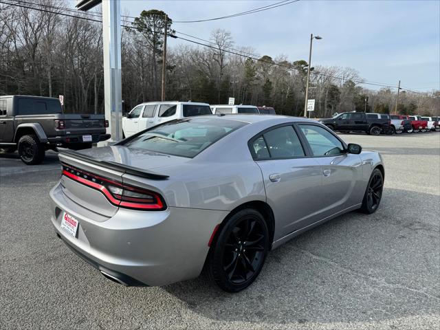 2017 Dodge Charger SE RWD