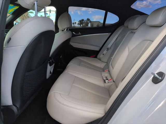 2023 Genesis G70 2.0T RWD
