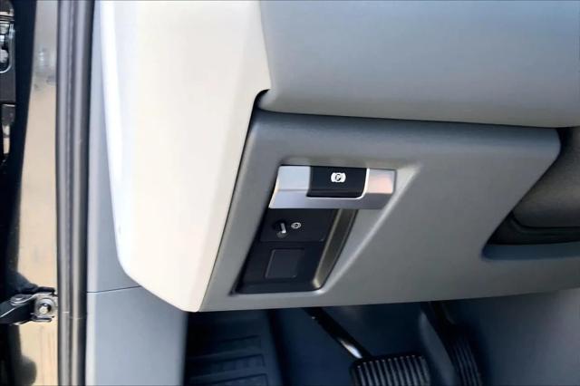 2026 Land Rover Defender P300 S