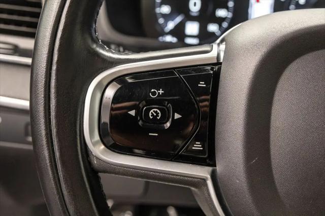 2020 Volvo XC90 T5 Momentum 7 Passenger