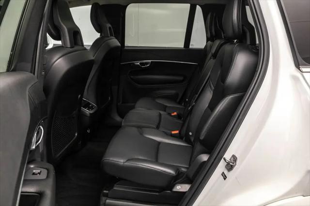 2020 Volvo XC90 T5 Momentum 7 Passenger