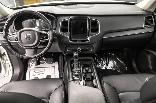 2020 Volvo XC90 T5 Momentum 7 Passenger