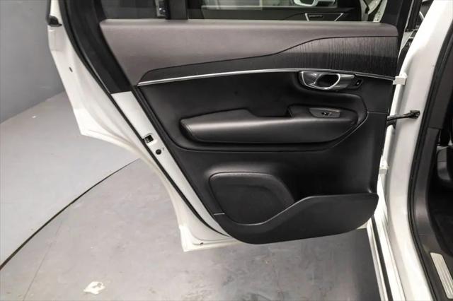 2020 Volvo XC90 T5 Momentum 7 Passenger