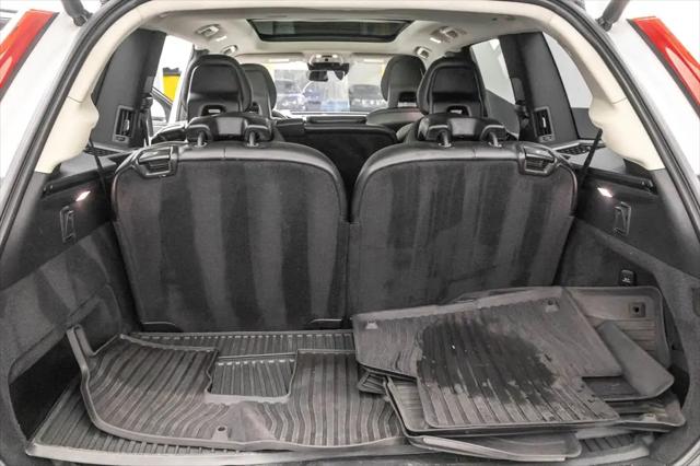 2020 Volvo XC90 T5 Momentum 7 Passenger