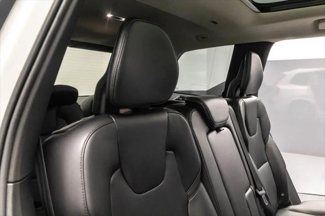 2020 Volvo XC90 T5 Momentum 7 Passenger