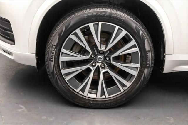 2020 Volvo XC90 T5 Momentum 7 Passenger
