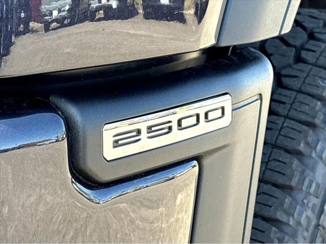 2026 GMC Sierra 2500HD Crew Cab, Standard Bed, Denali, 4WD