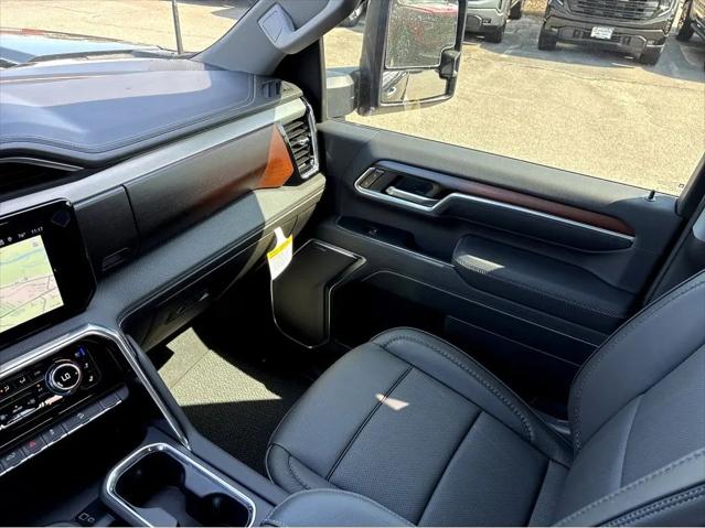 2026 GMC Sierra 2500HD Crew Cab, Standard Bed, Denali, 4WD