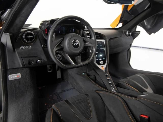2025 McLaren 750S Coupe