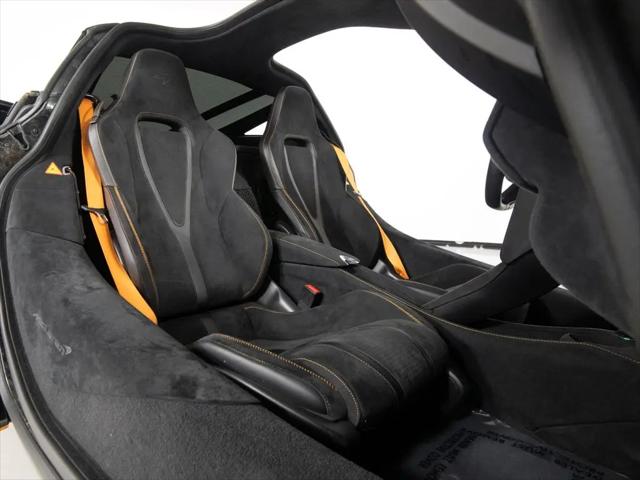 2025 McLaren 750S Coupe