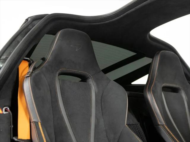 2025 McLaren 750S Coupe